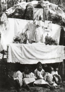 Altar en el campamento de Federico Vázquez, Durango (s. f.)