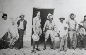 [Luis Ibarra y Luis de la Fuente en un retrato colectivo, s. f.]