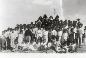 [Misa celebrada en San Francisco de Asís, Jalisco, 1929. Niños]